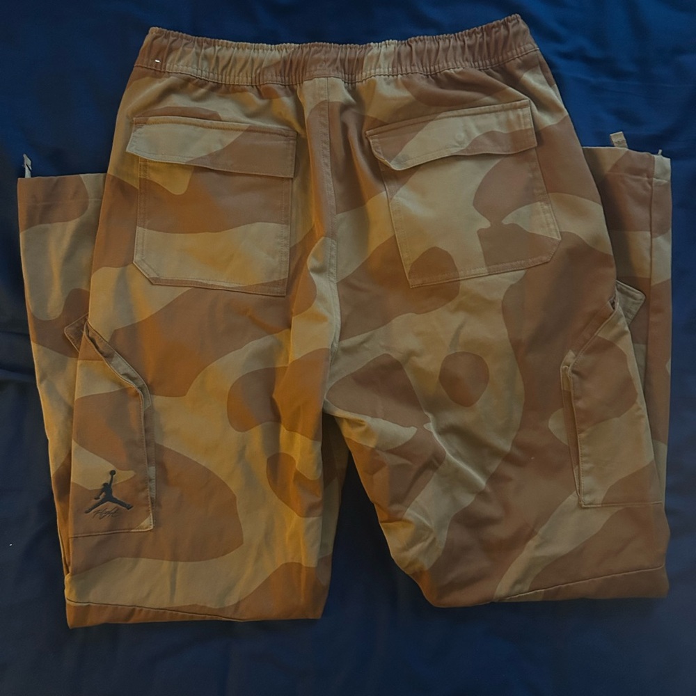 Jordan brown camo Chicago pant - Picture 5 of 5